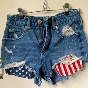 Size 0 Garage American flag festival shorts